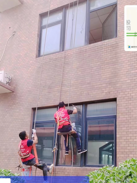 天台承接各类窗户玻璃维修